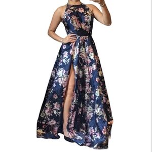 - Be Smart long prom dress. *Has Pockets*